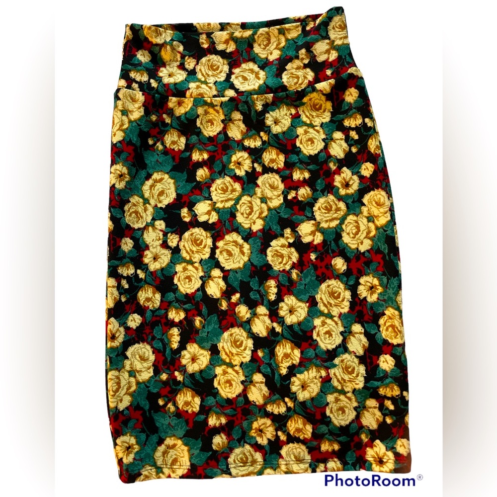 EUC LulaRoe Cassie floral pencil skirt 🌹 XS • Made in the USA 🇺🇸